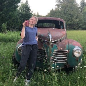 Meet your Posher, Abbey